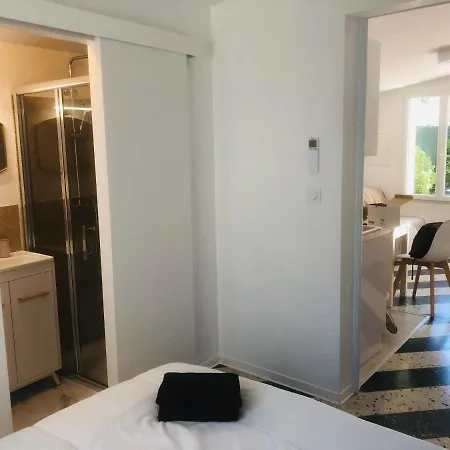 Maisonnette Climatisee Refaite A Neuf Avec Parking A 300M De La Plage Le Grau-d'Agde Exterior photo