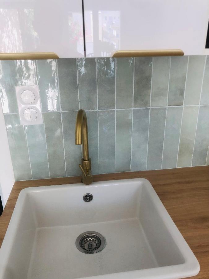 Holiday home Maisonnette Climatisee Refaite A Neuf Avec Parking A 300m De La
